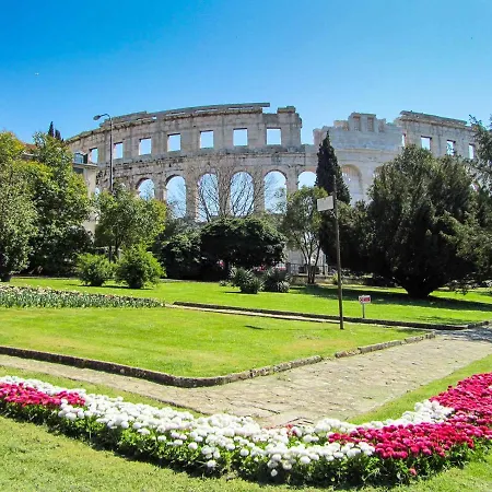 Appartamento In - Istrien 11443 Pola