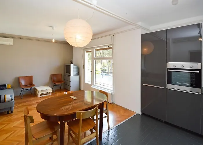 Apartment In Pula - Istrien 11443 Pula