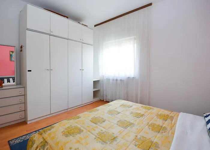 In - Istrien 11443 Apartment Pula