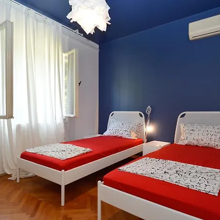 Apartment In Pula - Istrien 11443 Pula