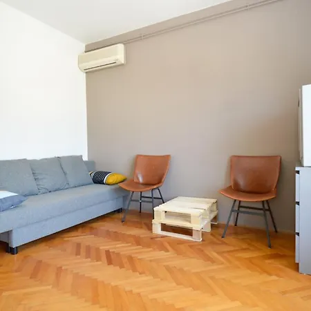 Apartment In Pula - Istrien 11443 Pula